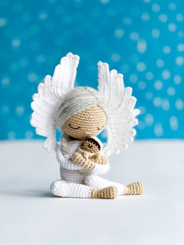 Muñeca amigurumi de ejemplo