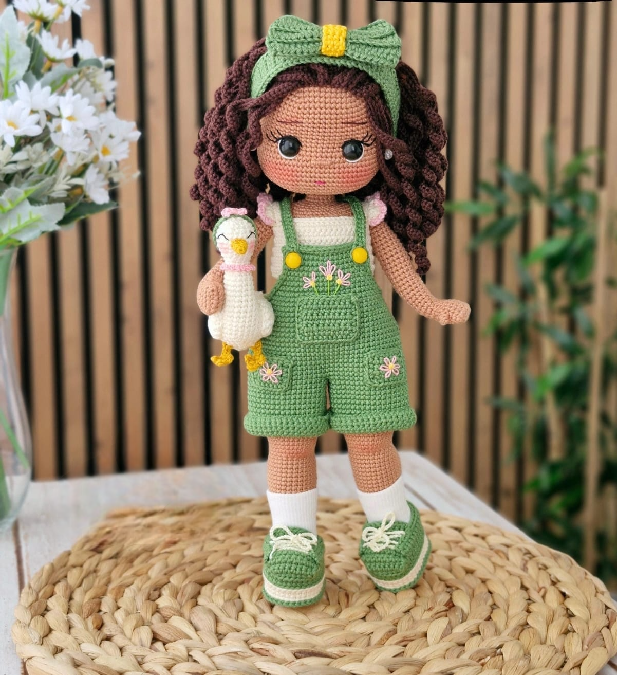 Muñeca amigurumi de ejemplo